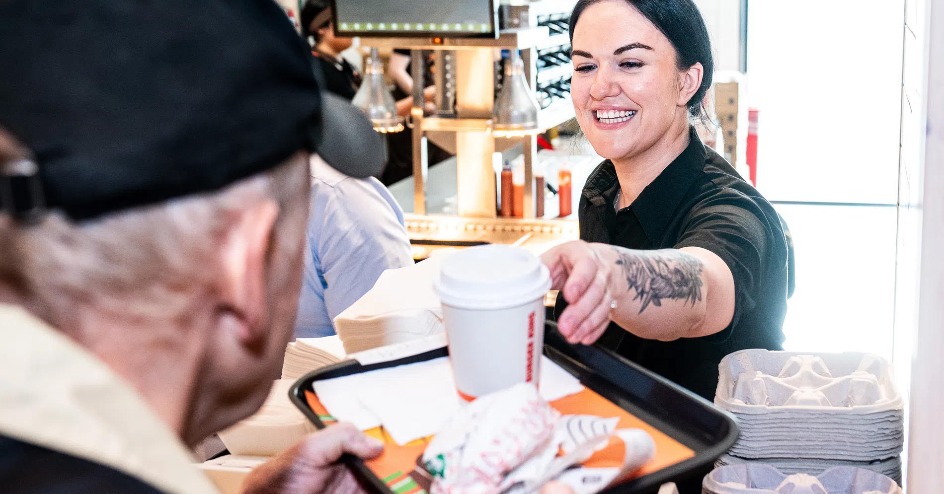Kristina på jobb i en av restaurantene